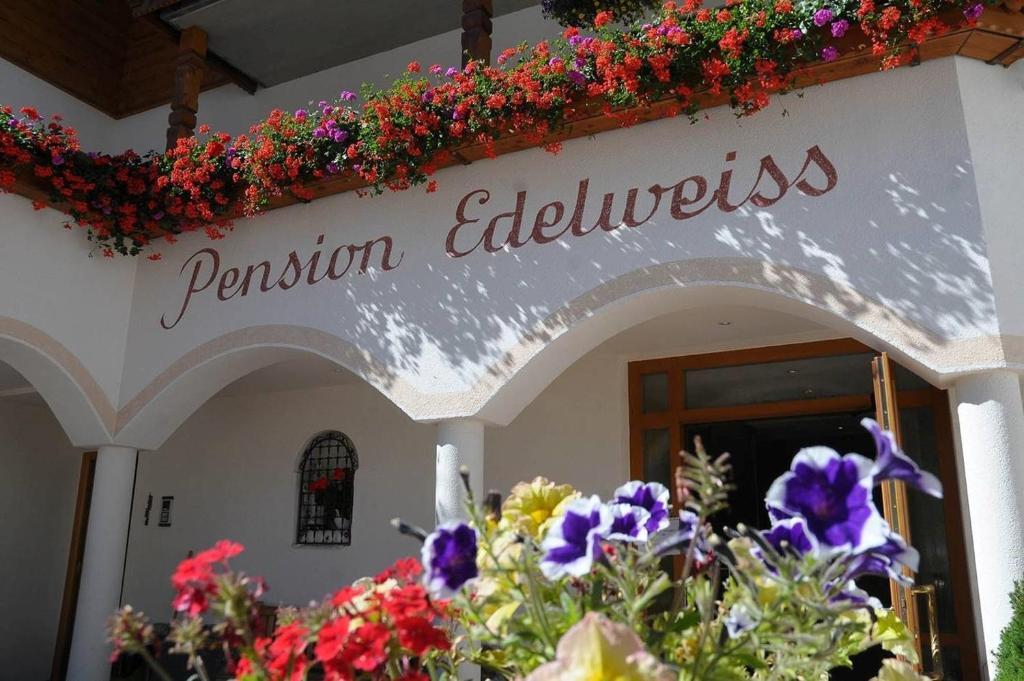Pensione Edelweiss San Cassiano  Ngoại thất bức ảnh