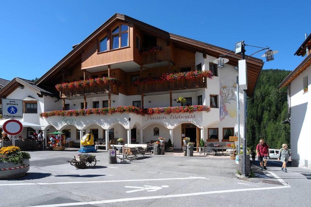 Pensione Edelweiss San Cassiano  Ngoại thất bức ảnh