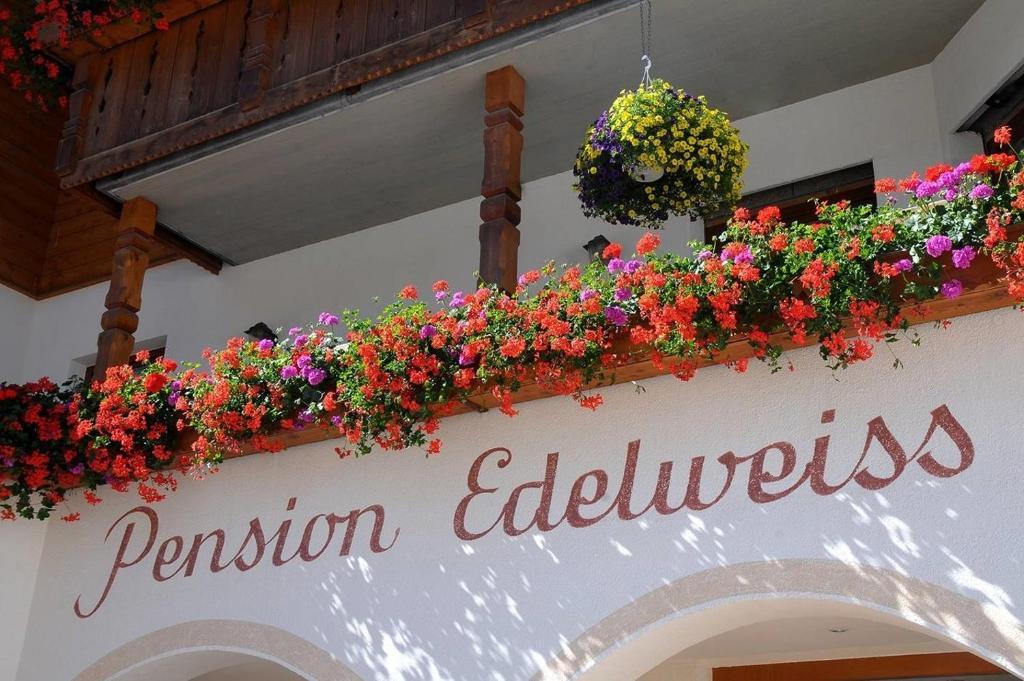 Pensione Edelweiss San Cassiano  Ngoại thất bức ảnh